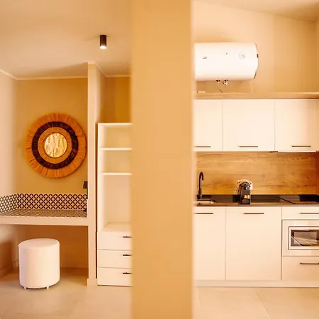 La Fabbrica Del Mediterraneo アパートホテル 3*